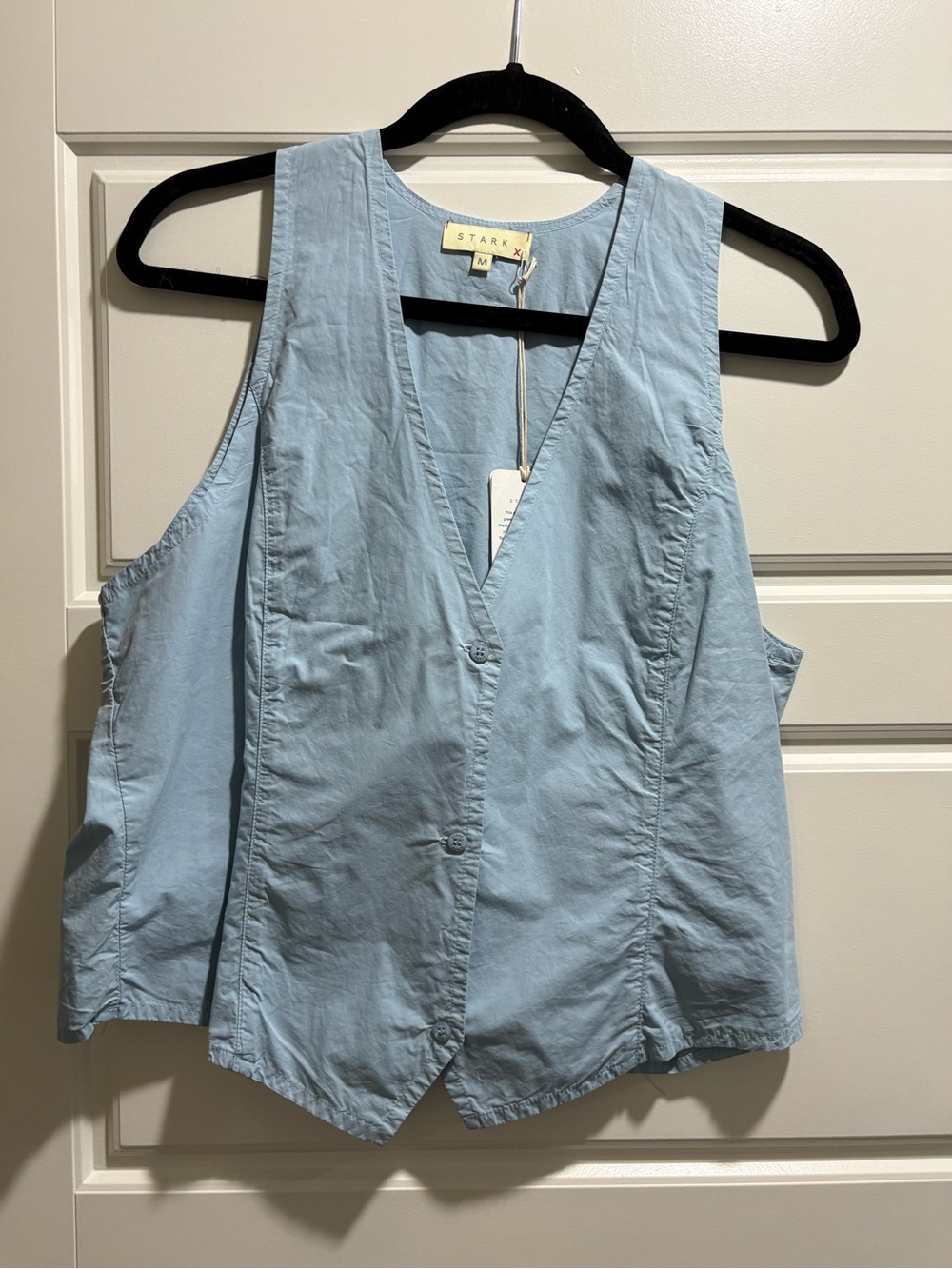 Light Blue V-Neck Sleeveless Top starkx
